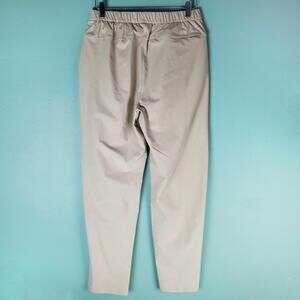 Lululemon ABC Pull-On Pant Mens Medium Beige Relaxed Tapered Fit Athleisure Gym